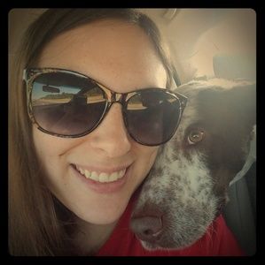 Meet your Posher, Caitlin